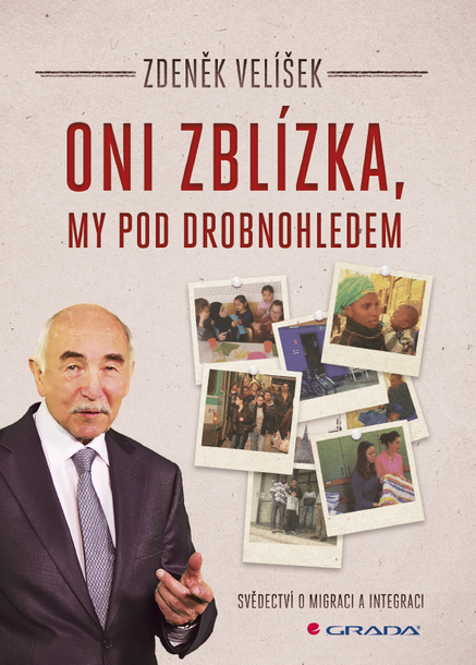 Oni zblízka, my pod drobnohledem